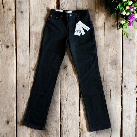 ZARA The 90's SLIM WITH SPLIT HEM BLACK JEANS SIZE 6 - Picture 12 of 12